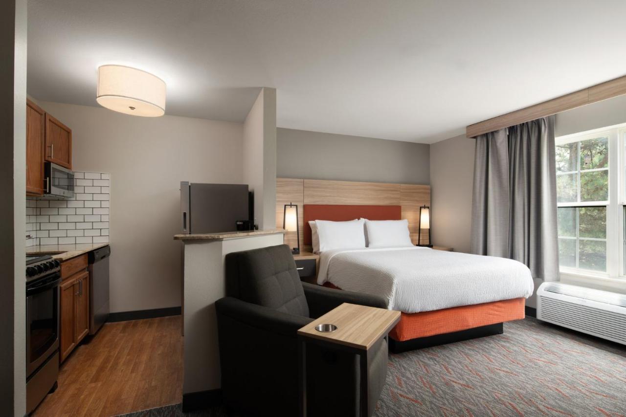 Candlewood Suites St Louis St Charles By Ihg Saint Charles Exterior photo